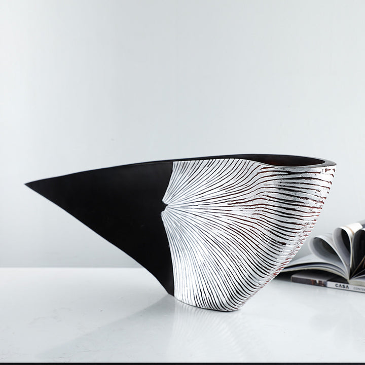 Modern Artistic Decorative Centerpiece