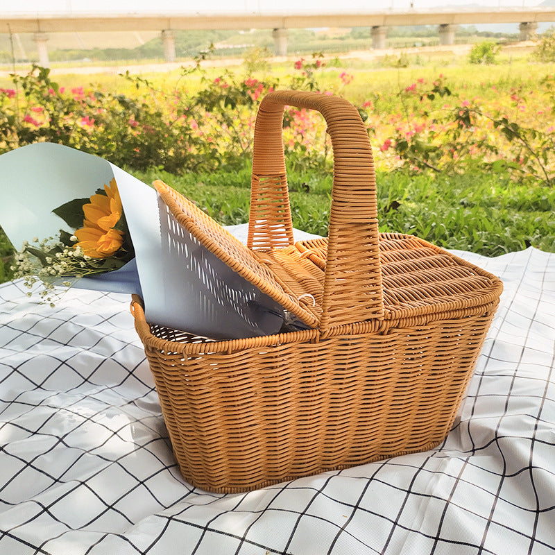 Elegant Woven Picnic Basket Kalsten