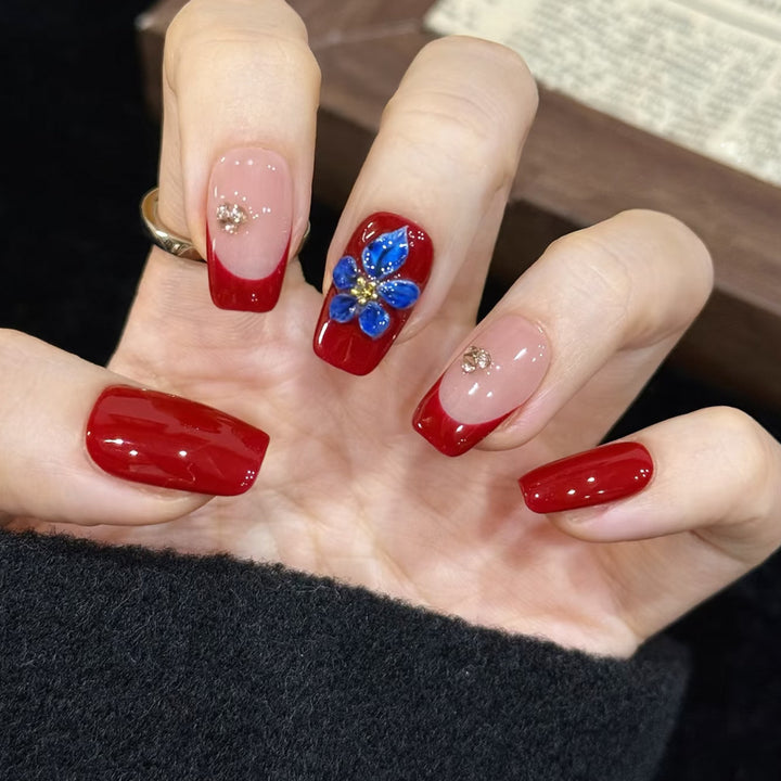 Artistic Nail Design Kit with Floral Accents Kalsten