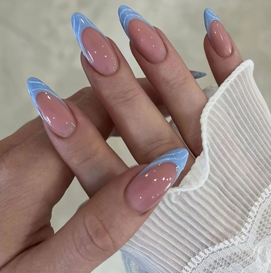 Elegant artificial nails with curved tips Kalsten