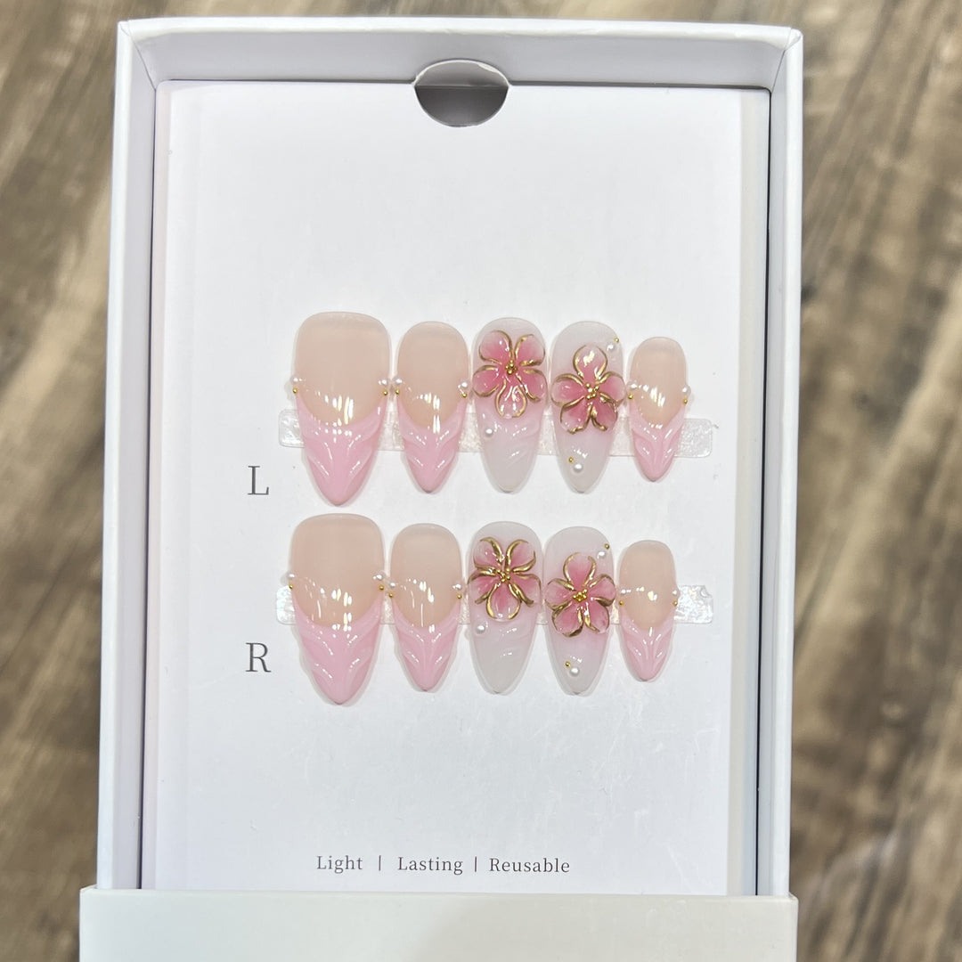 Decorative Floral Stiletto Press-On Nail Set Kalsten