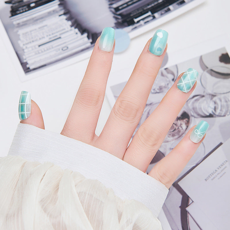 Artistic nail extensions with floral accents Kalsten