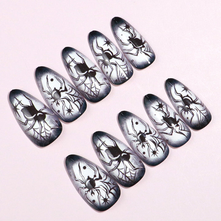 Spooky-Themed Press-On Nail Set Kalsten