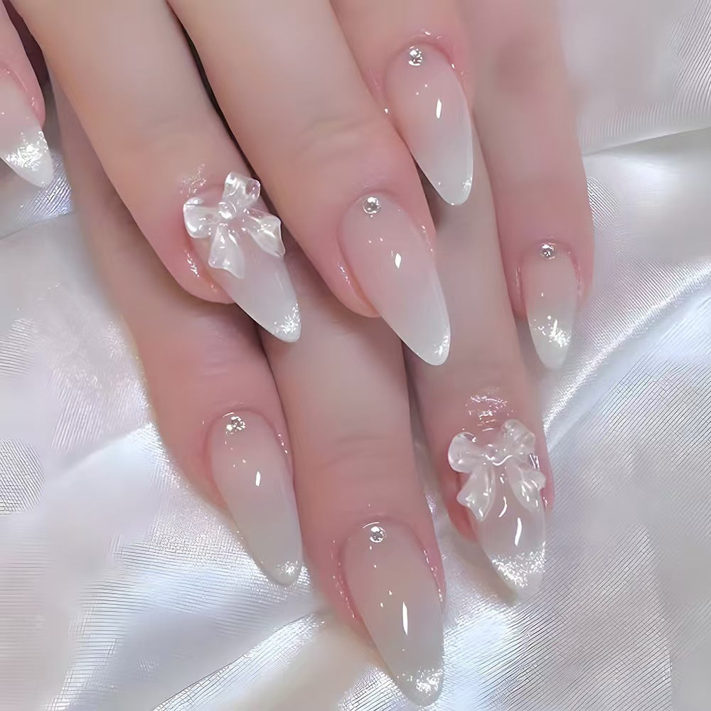 Elegant and Artistic Nail Tips Kalsten