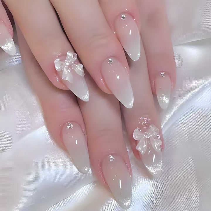 Elegant and Artistic Nail Tips Kalsten