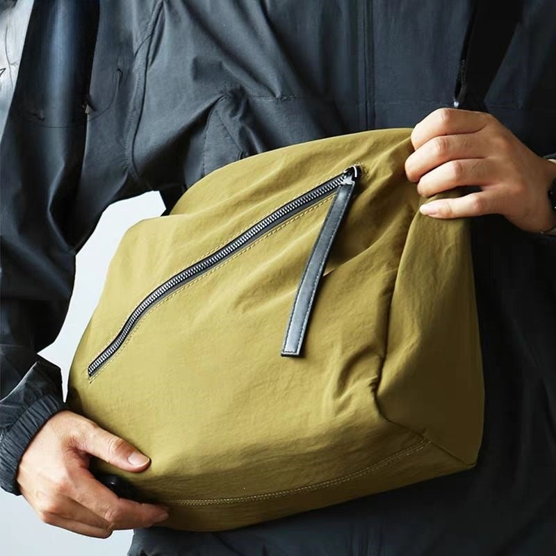 Fashionable Shoulder Bag with Innovative Compartment System Kalsten