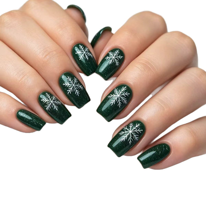 Winter-Themed Nail Art Kalsten