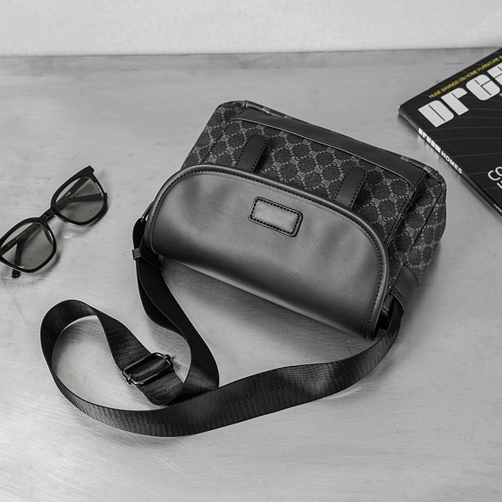 Stylish shoulder bag with multiple compartments Kalsten