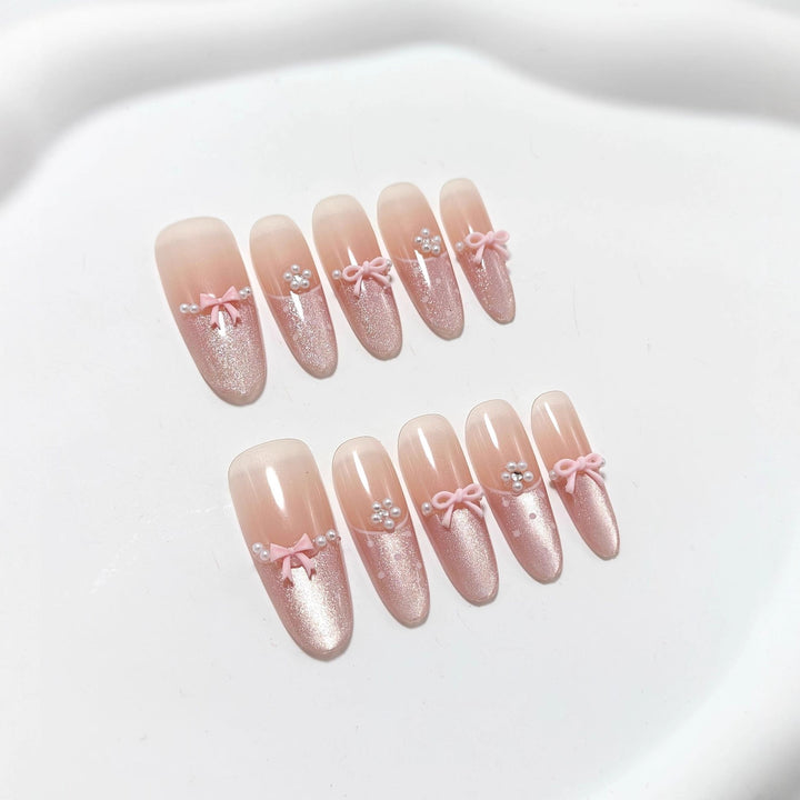 Elegant Artificial Nails with Delicate Gradients and Ribbons Kalsten
