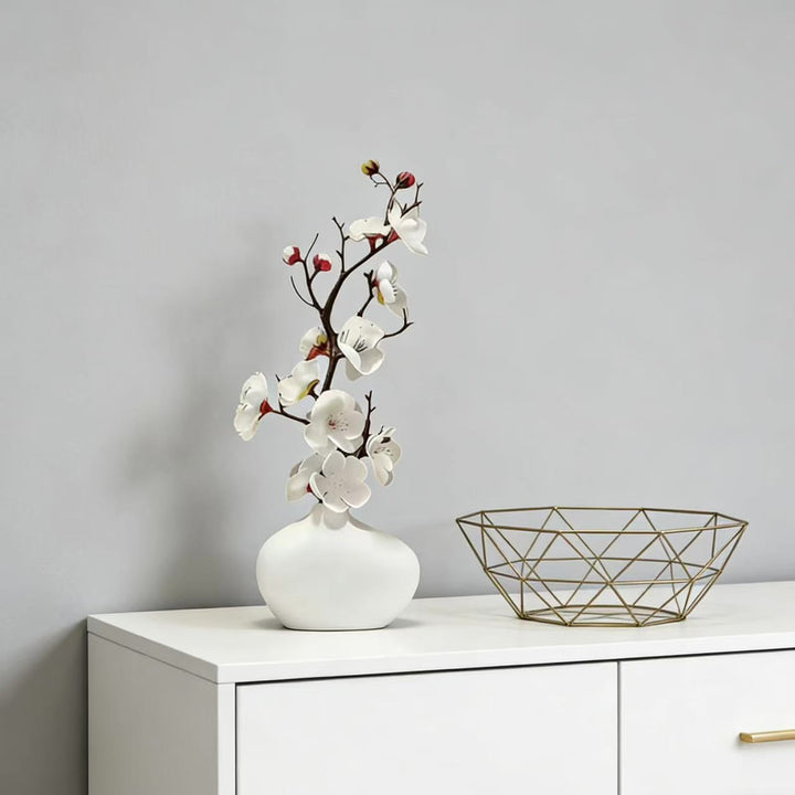 Elegant Orchid Bloom Arrangement
