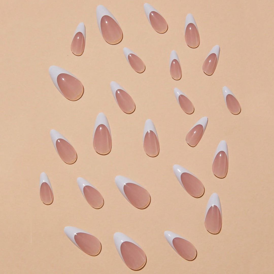 Artificial nail tips in elegant drop design Kalsten