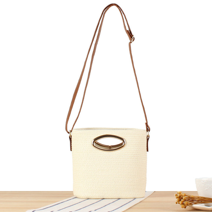 Shoulder bag made of handwoven natural material with elegant handle Kalsten