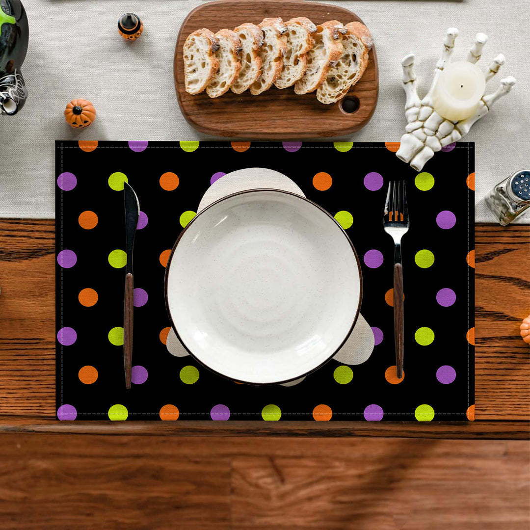 Multi-piece Halloween table set made of wipeable vinyl non-slip placemats