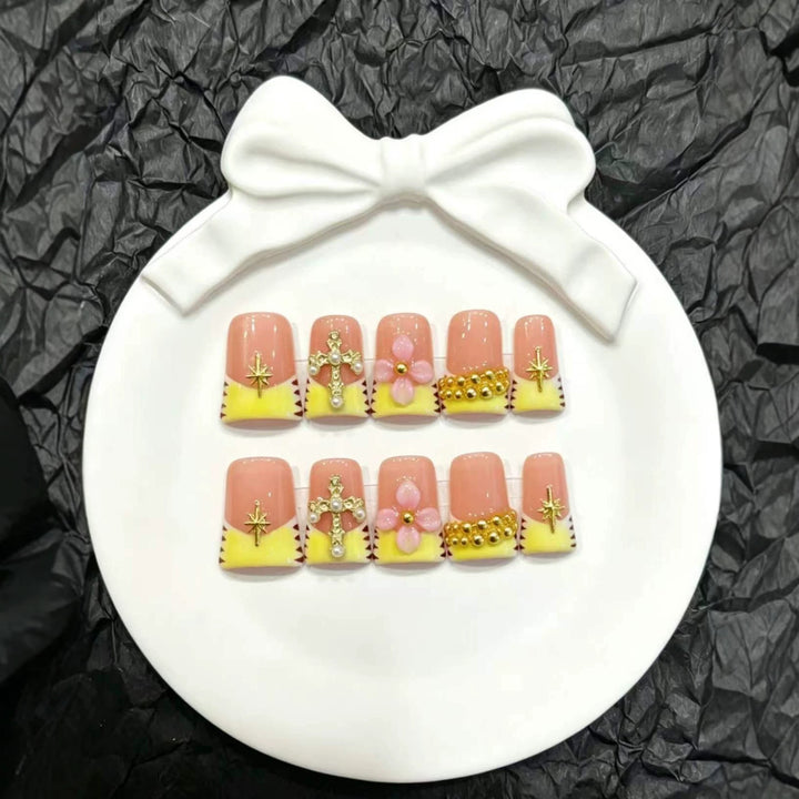 Artistic Press-On Nail Set with Decorative Floral and Gem Elements