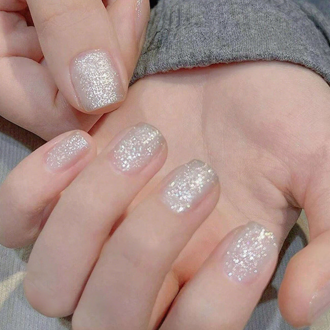 Glittering artificial nails in elegant ombre style Kalsten