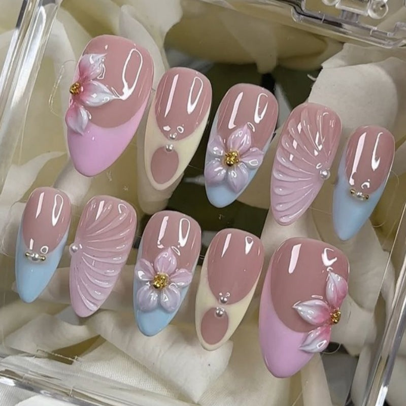 Artistic Floral and Star-Embellished Press-On Nail Set Kalsten