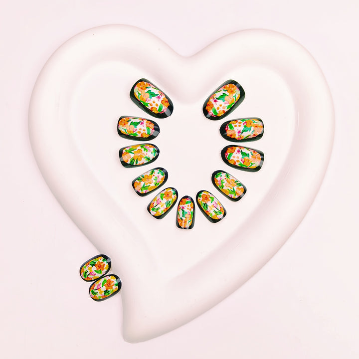 3D Floral Design Nail Art Kalsten