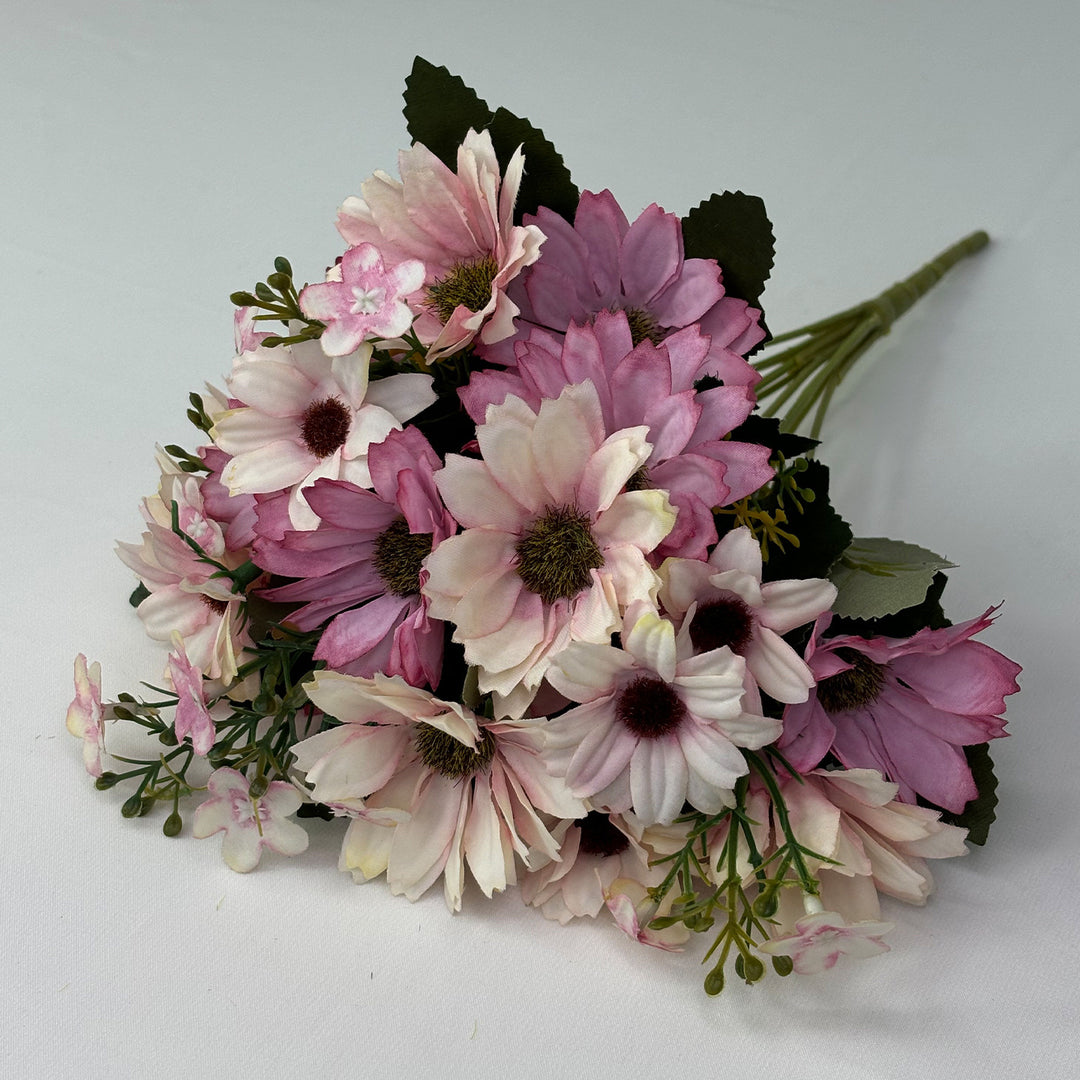 Lifelike Daisy Flower Bouquet