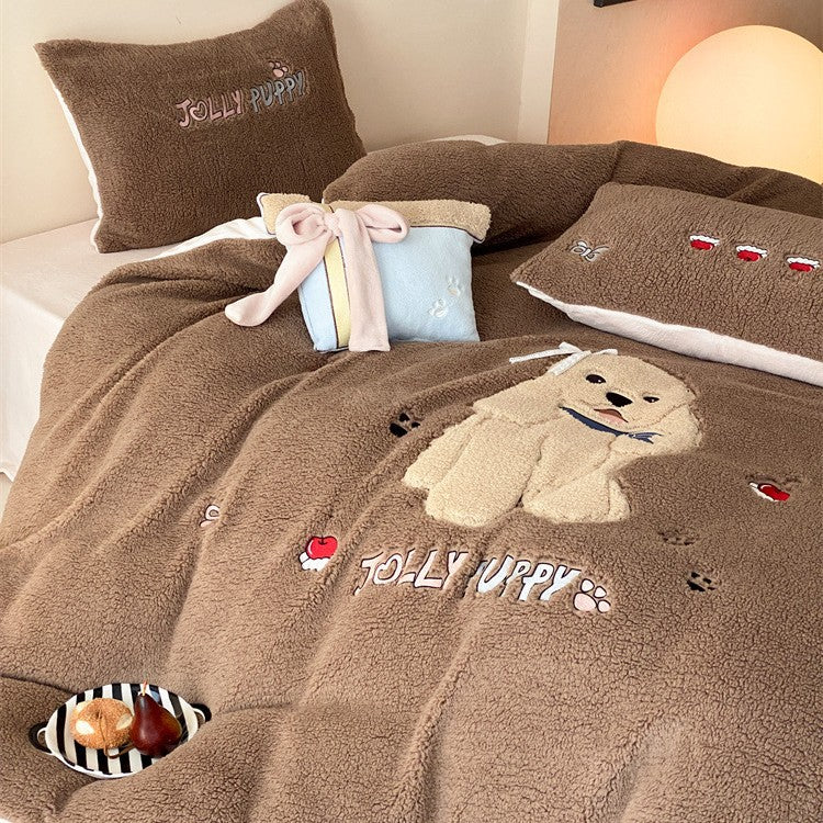 Plush bedding set with Sherpa finish, quilted cozy blanket, and embroidered puppy motif Kalsten
