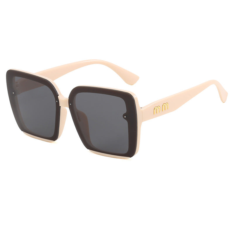Women's sunglasses in modern square style Kalsten