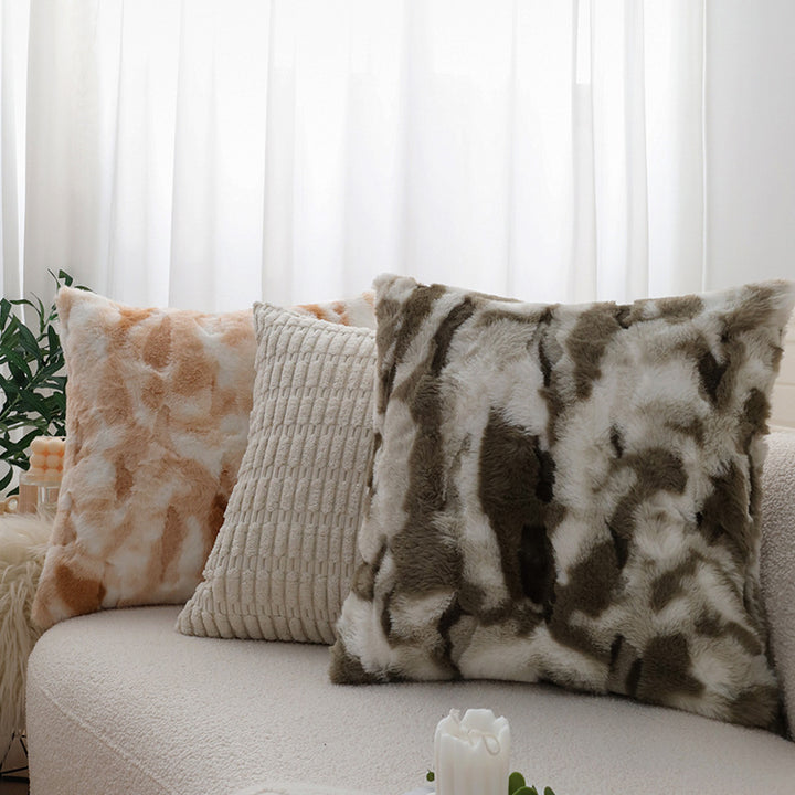 Square cushion cover with a relief block structure made of soft microfiber and concealed zipper Kalsten