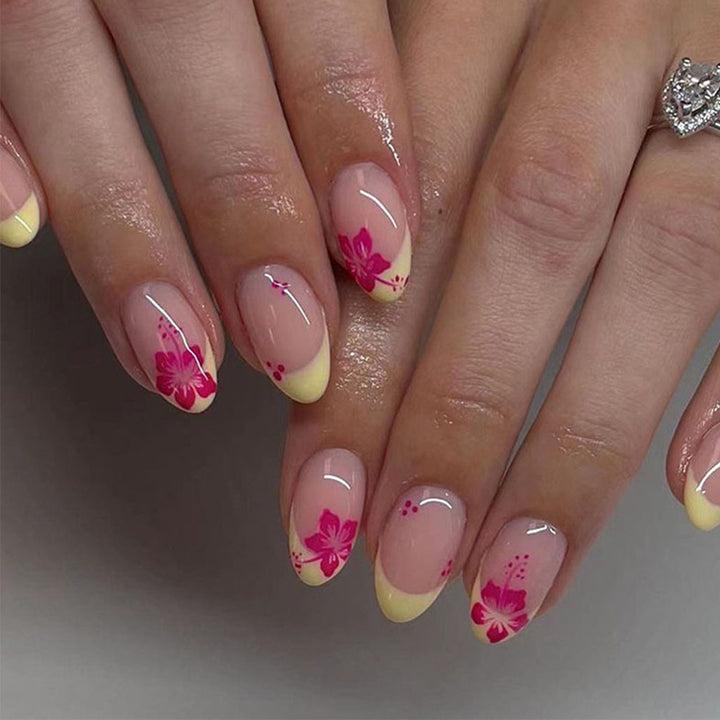 Artificial nail set with floral designs and elegant gradient Kalsten