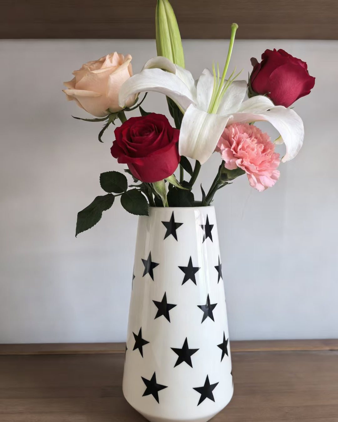 Chic Checkerboard Pattern Ceramic Vase Kalsten