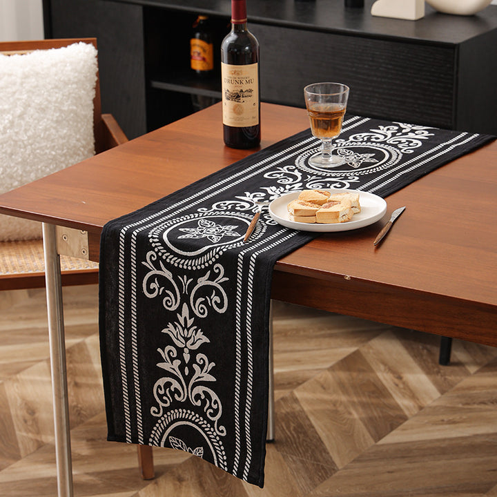 Ornamental lightweight viscose scarf with decorative medallion pattern Kalsten