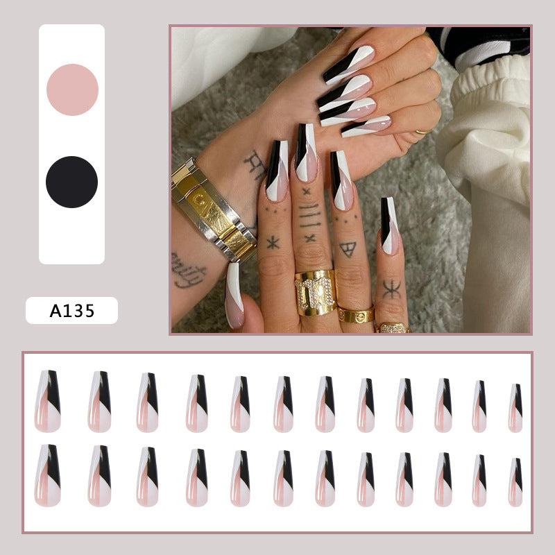 Fake nail set with modern geometric designs Kalsten