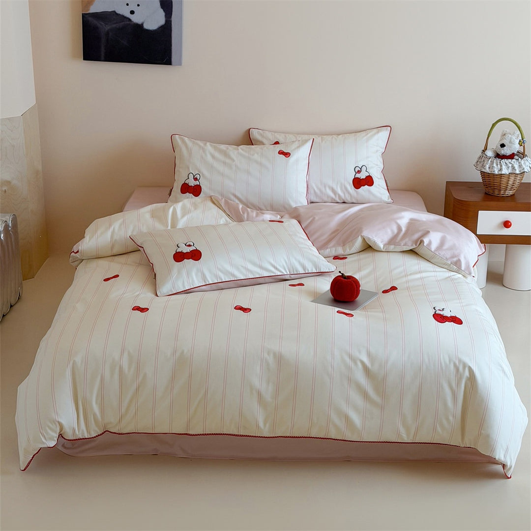 Bedding set made of cotton satin with delicate stripes and embroidered cherry motif