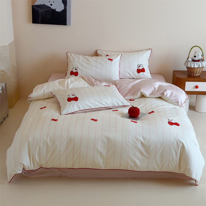 Bedding set made of cotton satin with delicate stripes and embroidered cherry motif