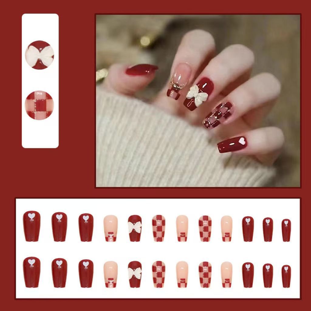 Elegant Nail Art with Gloss Finish Kalsten