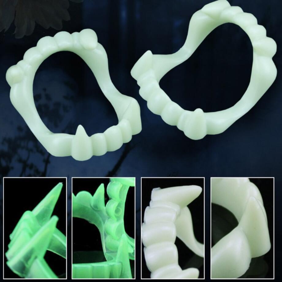 Glow-in-the-Dark Vampire Fangs Kalsten