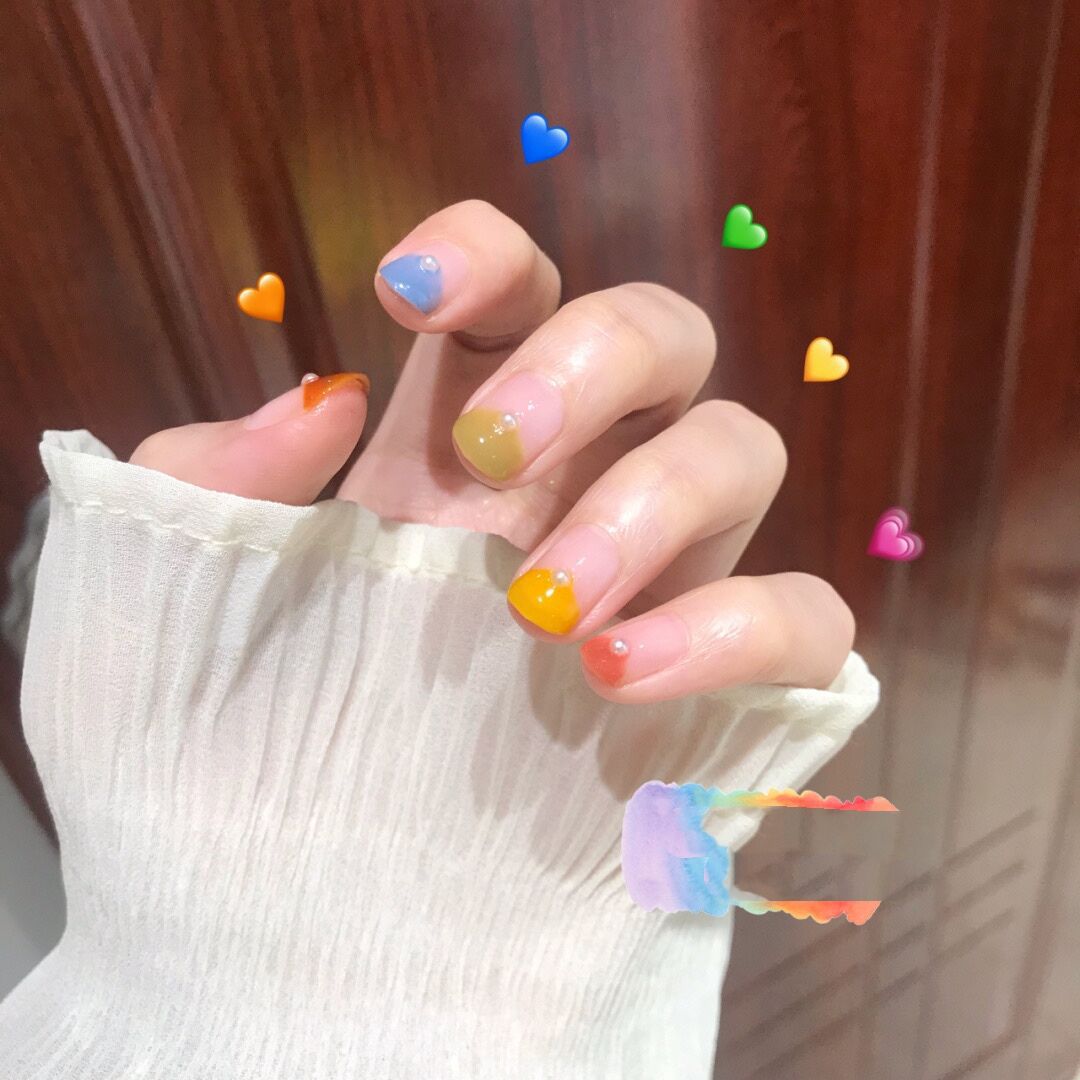 Creative art nails with colorful gradient Kalsten