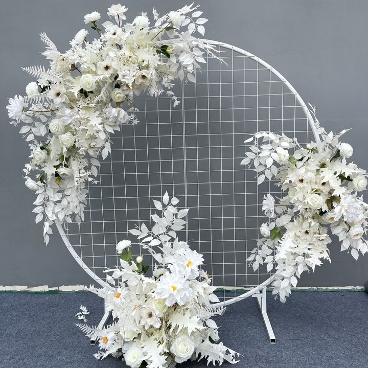 Autumn-Themed Decorative Floral Garland