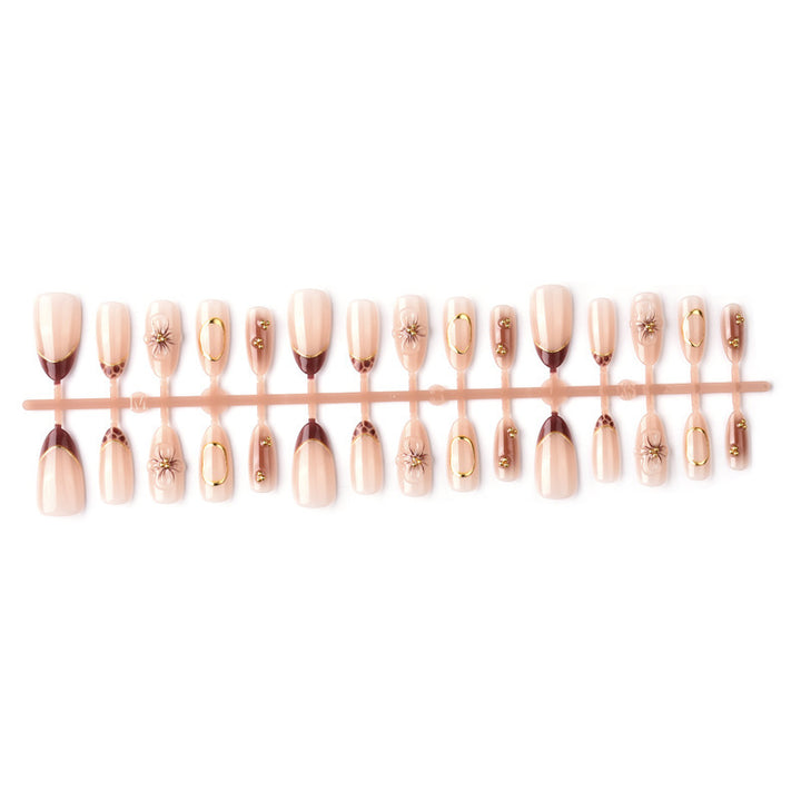 Artificial Nail Set with Floral and Elegant Gold Decorations Kalsten