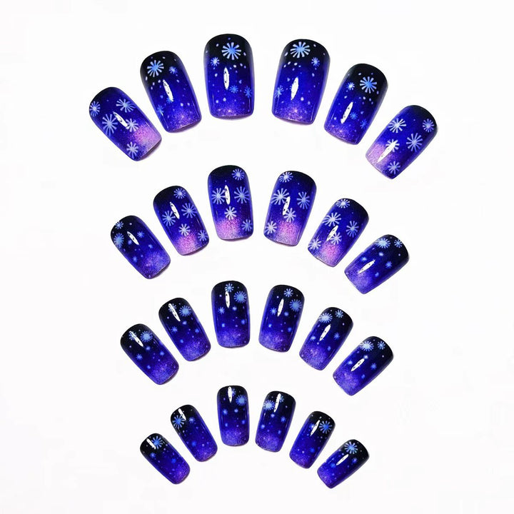 Artificial nails with shimmering winter design Kalsten
