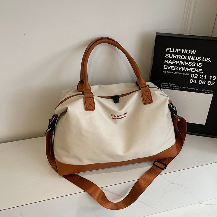 Versatile Multi-Pocket Weekender Bag