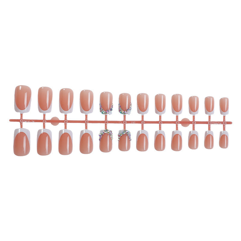 Nail art set with delicate flower and glitter accents Kalsten