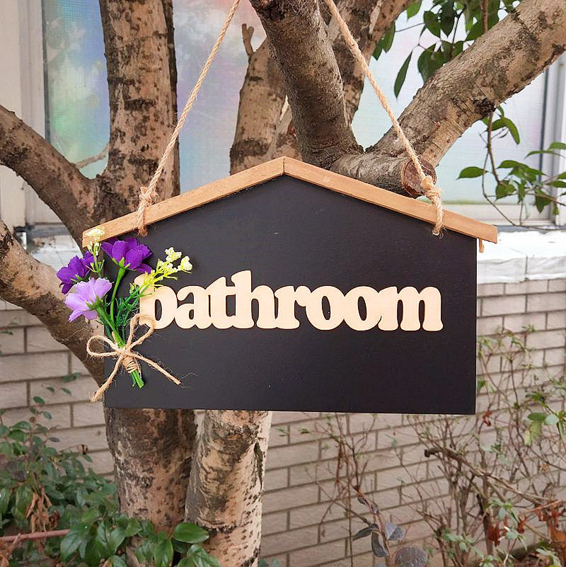 Decorative Toilet Board with Flower Accents