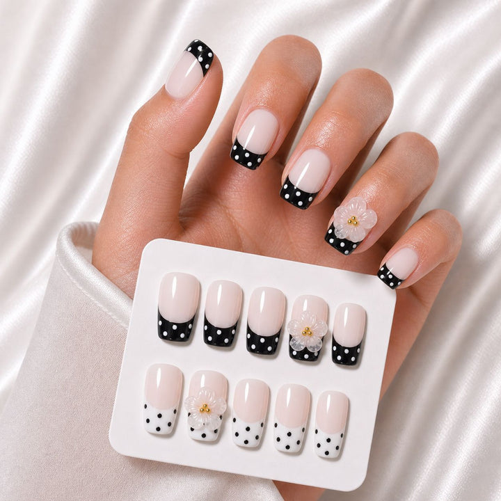 Elegant Floral Press-On Nail Art Set Kalsten