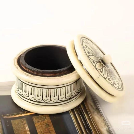 Decorative Artisan Photo Frame
