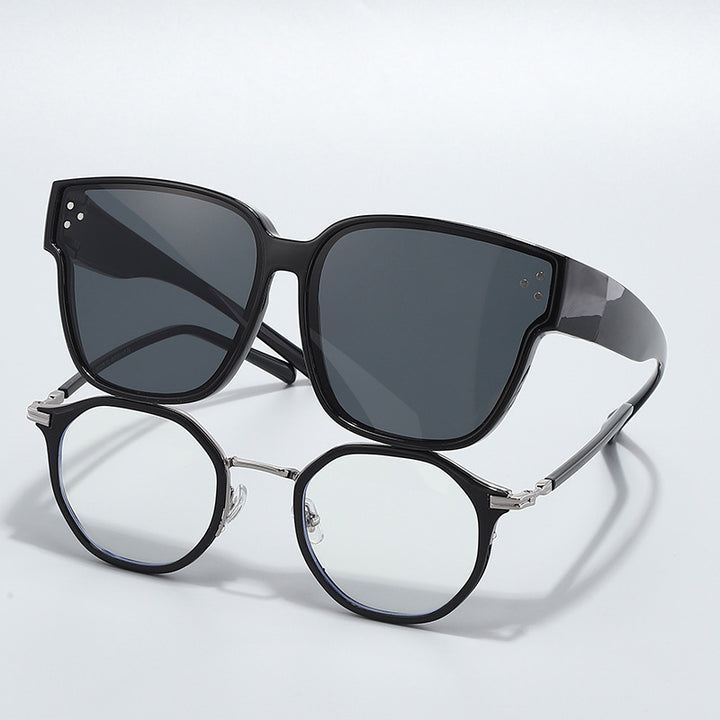 Ladies Fashion Sunglasses in clear lines design with high UV protection Kalsten