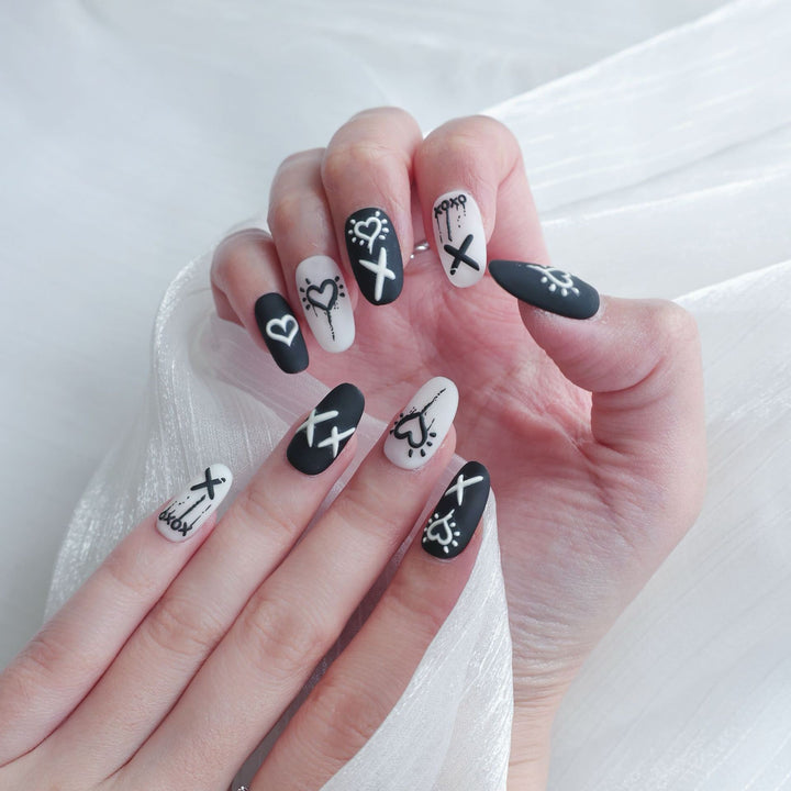 Creative Graphic Press-On Nails