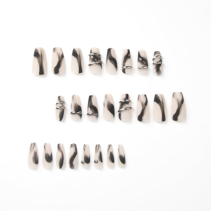 Trendy and creative artificial nails Kalsten
