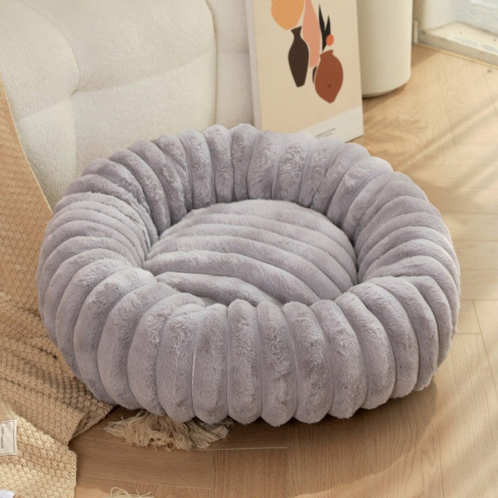 Women's Cozy and Stylish Cuddly Bed Kalsten