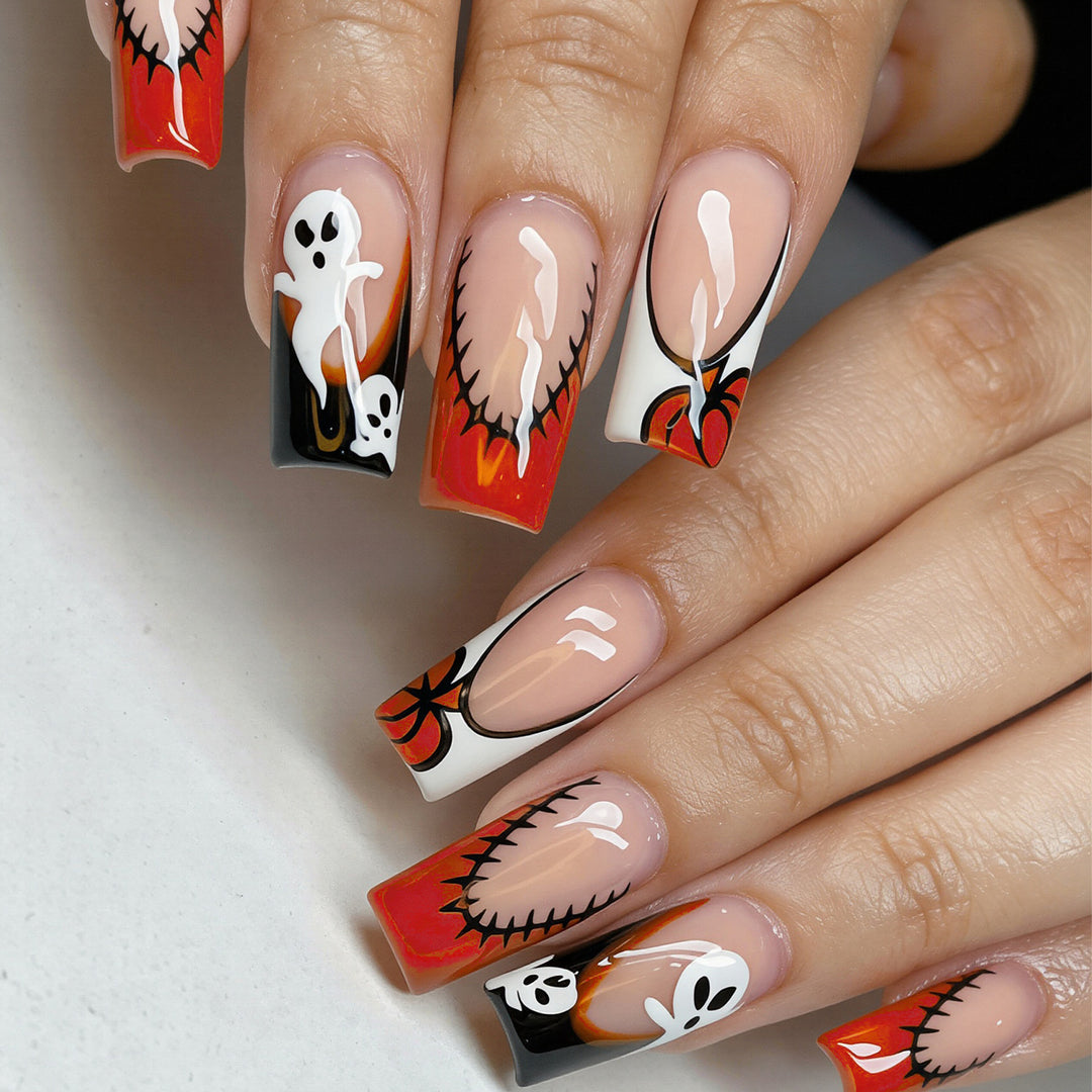 Creative Halloween-Themed Press-On Nail Art Kalsten