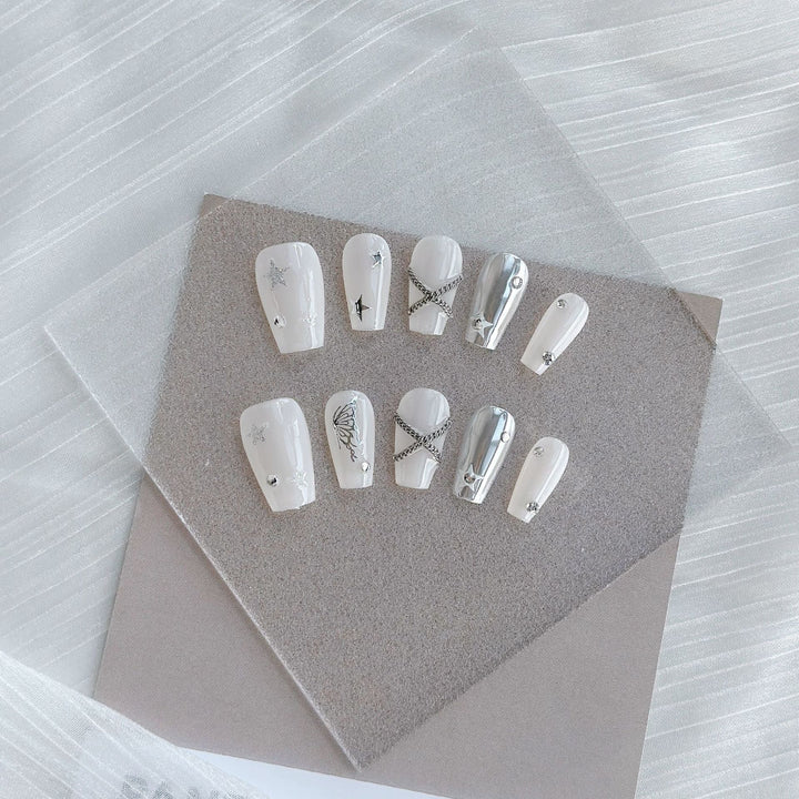 Artistic Press-On Nail Art Set with Elegant Silver Accents