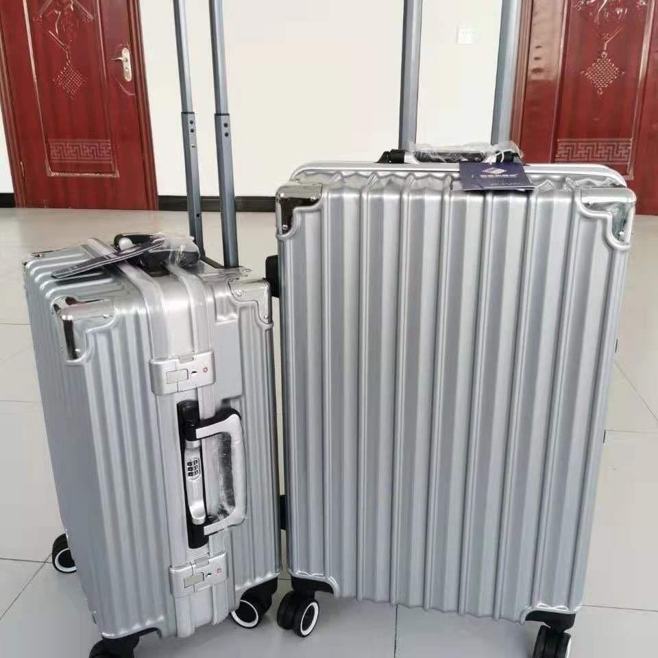 Hard-shell suitcase Kalsten