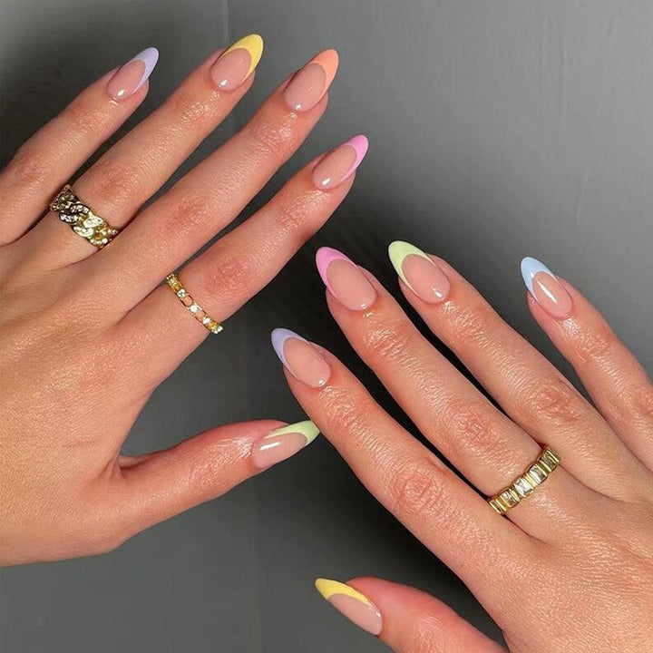 Acrylic nail set with gentle gradient and elegant tips Kalsten